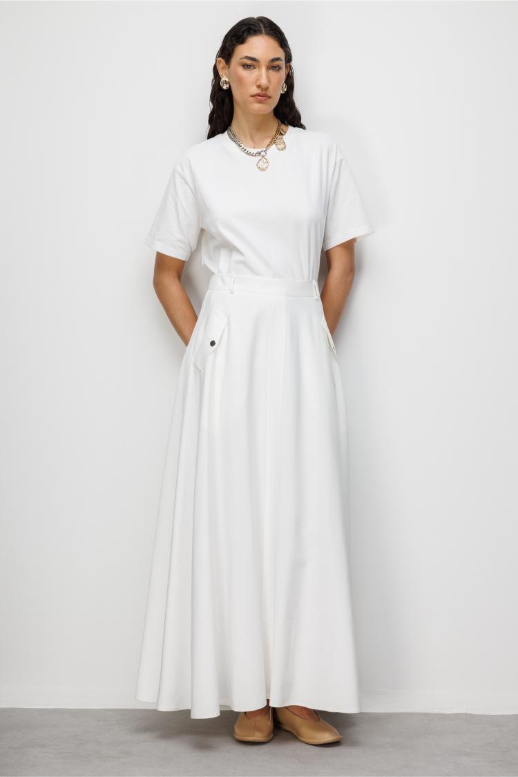 Mizalle Geniş Volanlı Cepli Beyaz Evaze Maksi Etek - Mizalle