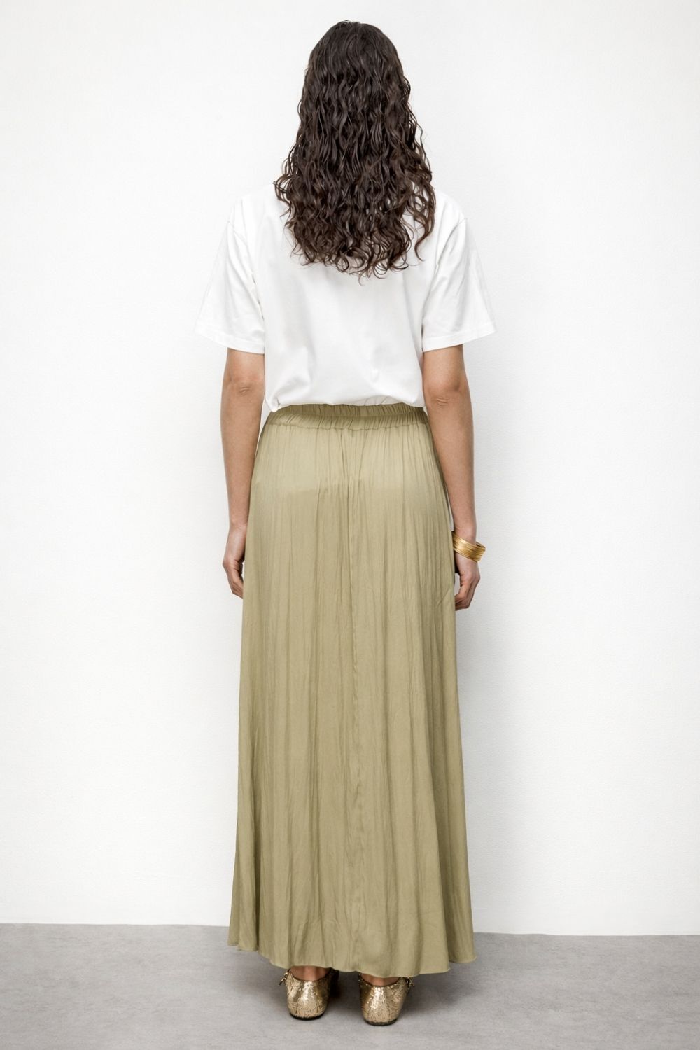 Mizalle Haki Kırışık Görünümlü Saten Maksi Etek - 3