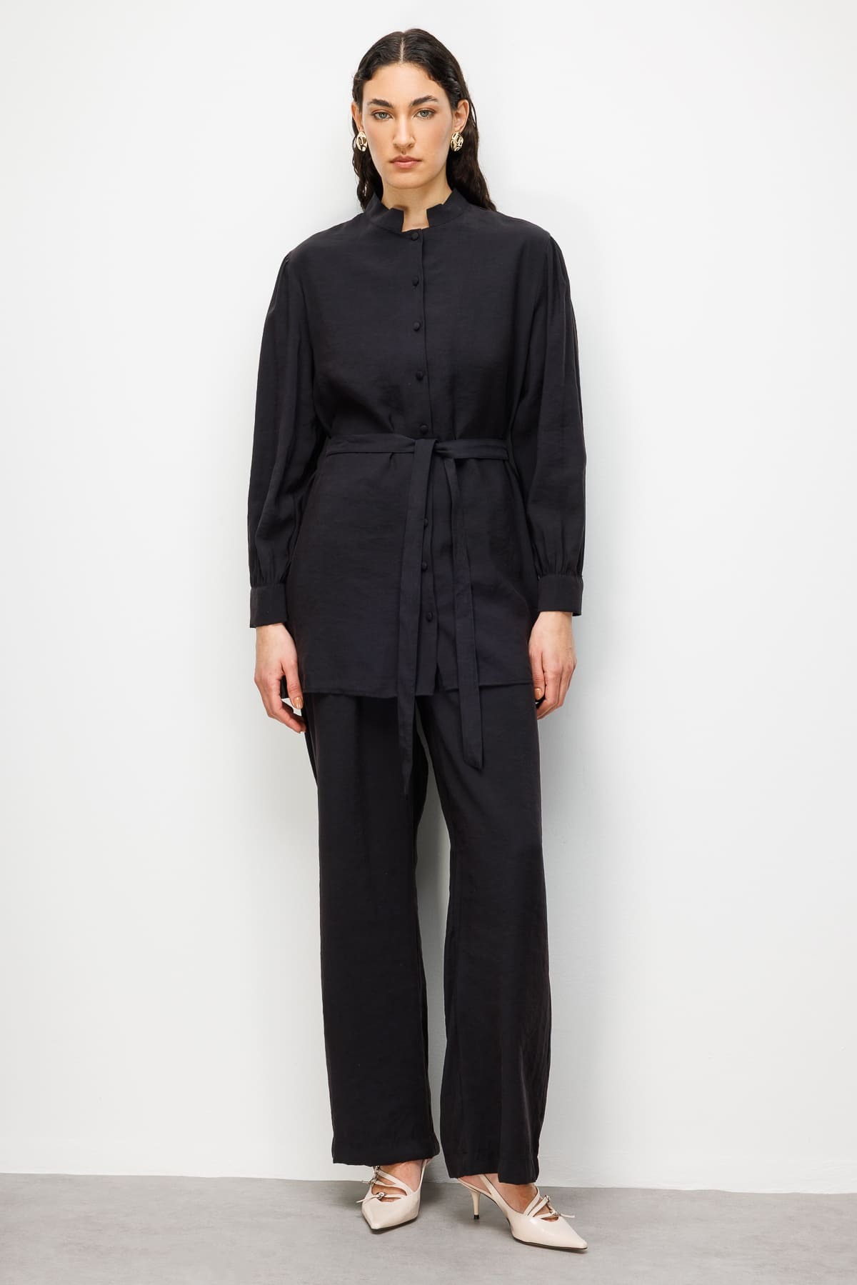 Mizalle Hakim Yaka Modal Dokulu Siyah Tunik - 2