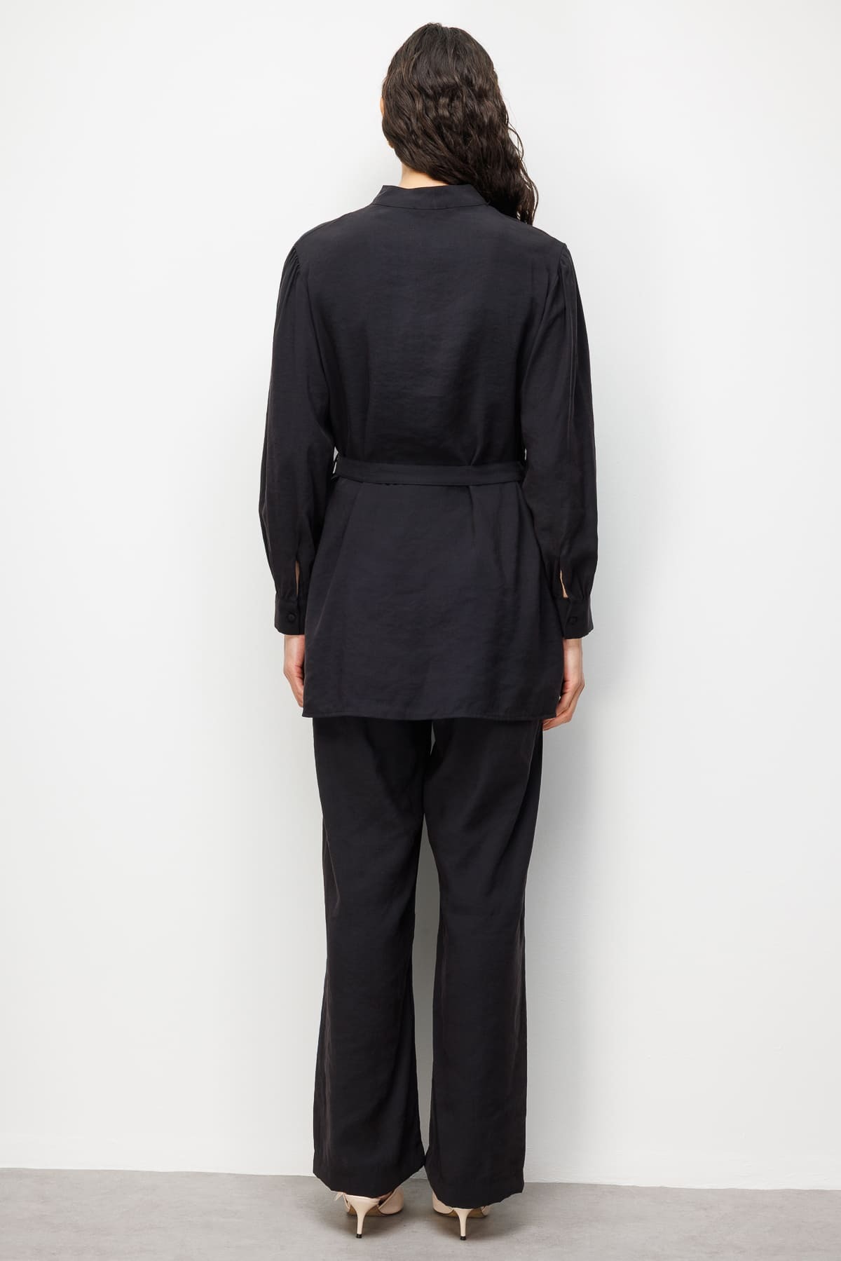 Mizalle Hakim Yaka Modal Dokulu Siyah Tunik - 7