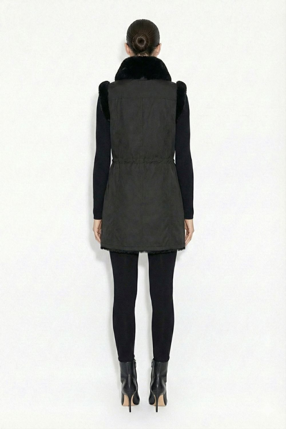 Mizalle İçi Kürklü Bel Büzgülü Uzun Siyah Yelek - 3