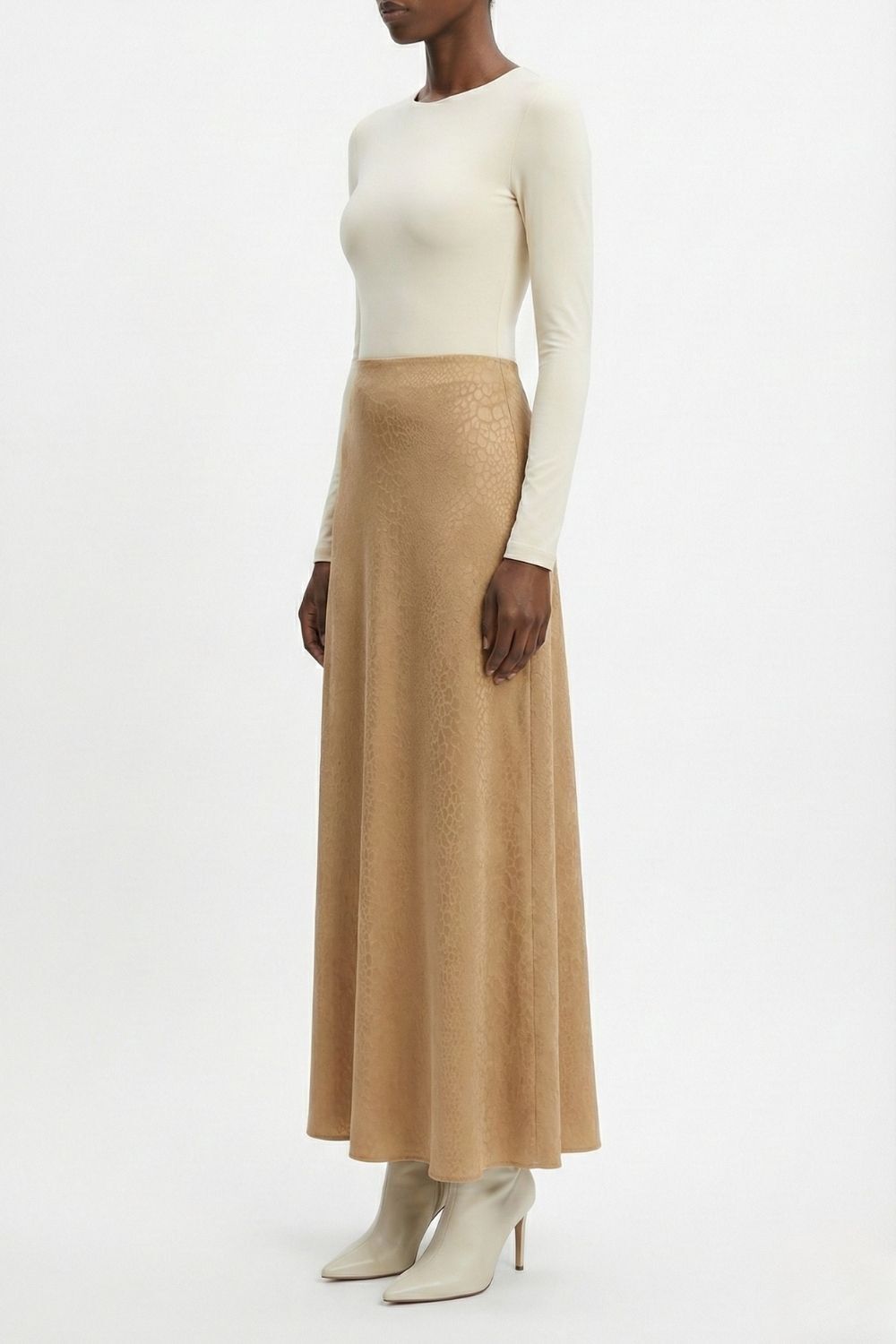 Mizalle Jakarlı Bej Rengi Maksi Etek - 3