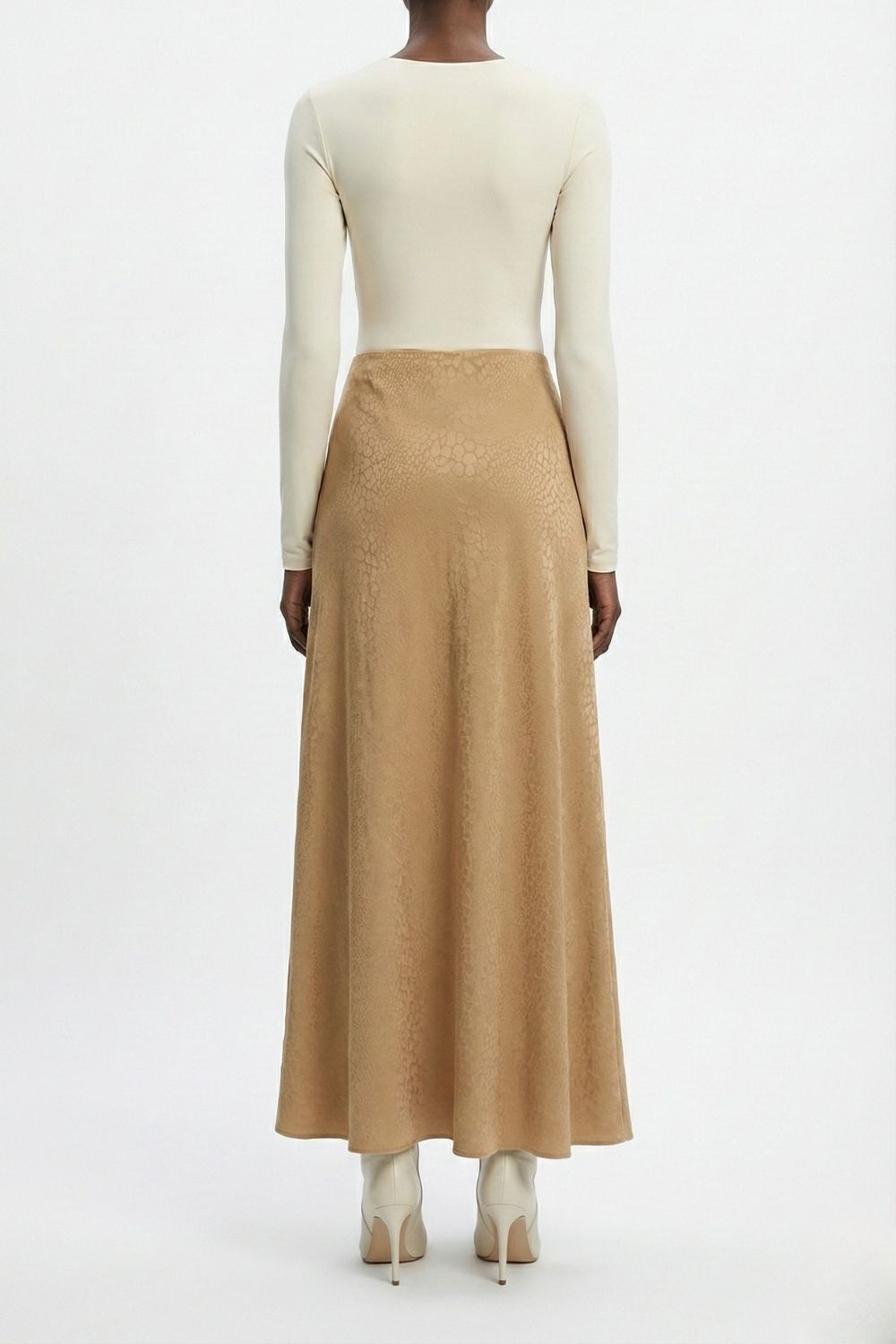 Mizalle Jakarlı Bej Rengi Maksi Etek - 4