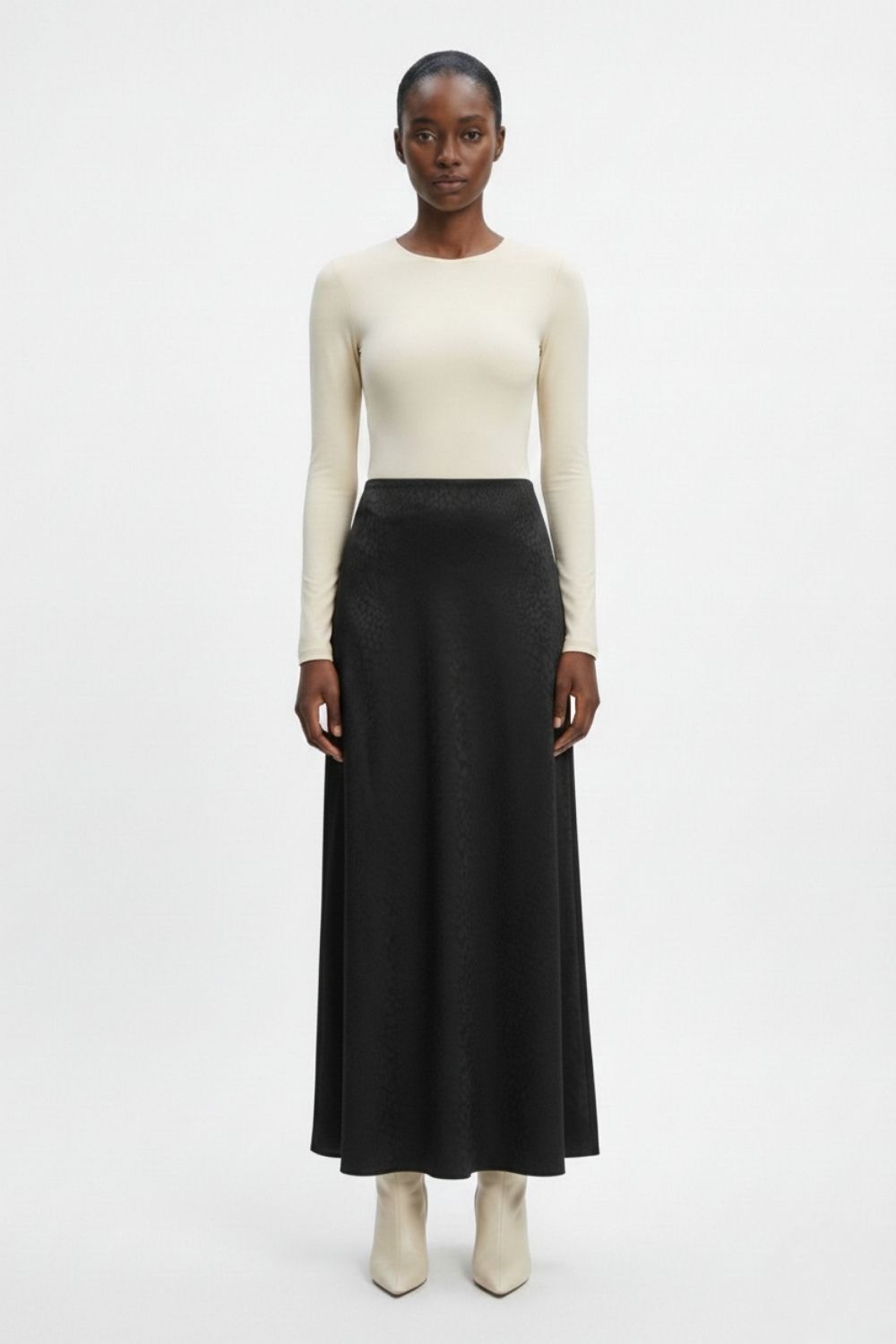 Mizalle Jakarlı Siyah Maksi Etek - 2