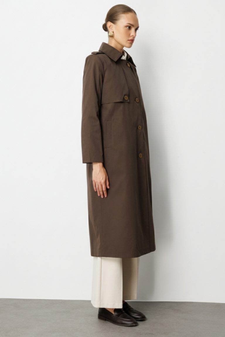 Mizalle Kahverengi Apoletli Klasik Maxi Mac Trençkot - Mizalle