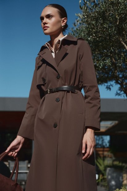 Mizalle Kahverengi Apoletli Klasik Maxi Mac Trençkot - Mizalle