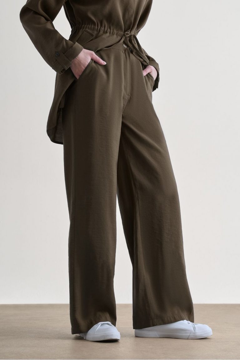 Mizalle Koyu Kahverengi Rahat Kesim Geniş Paçalı Modal Pantolon - Mizalle