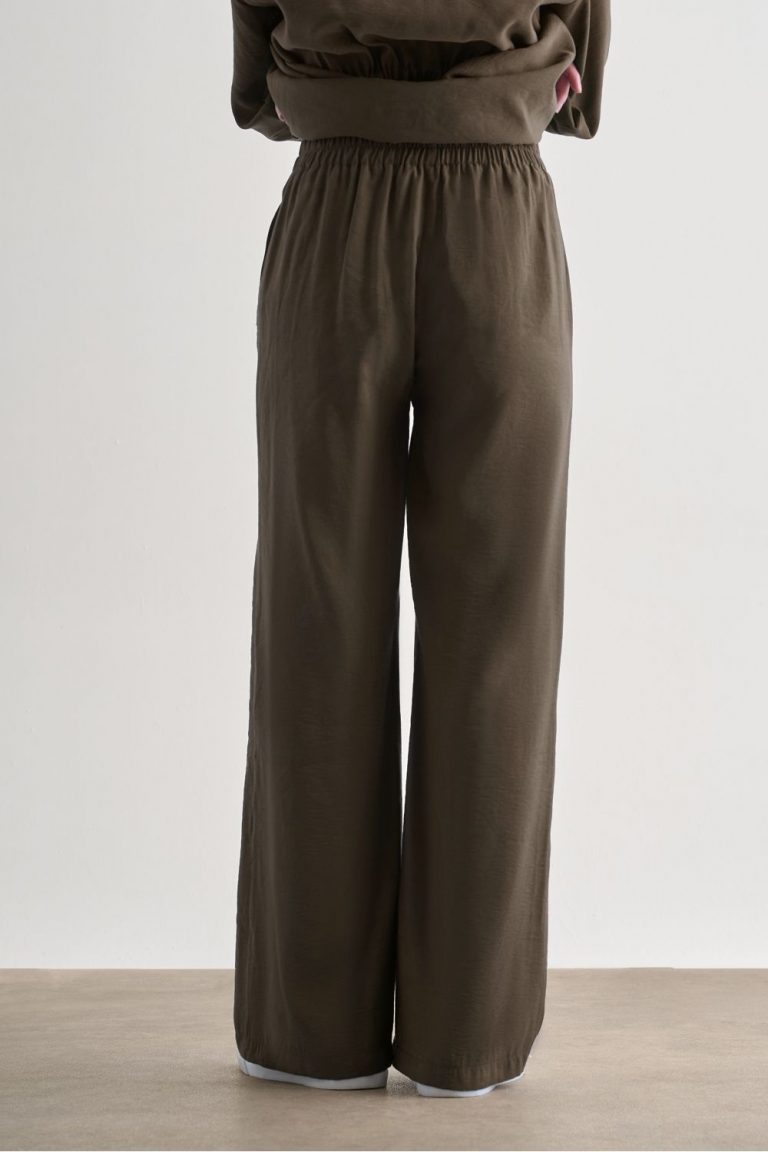 Mizalle Koyu Kahverengi Rahat Kesim Geniş Paçalı Modal Pantolon - Mizalle