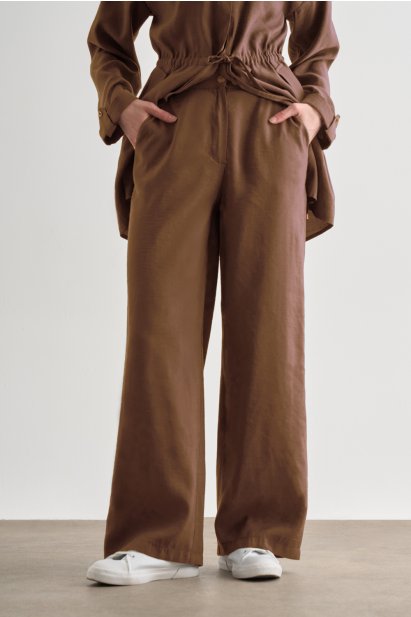 Mizalle Karamel Rengi Rahat Kesim Geniş Paçalı Modal Pantolon - Mizalle