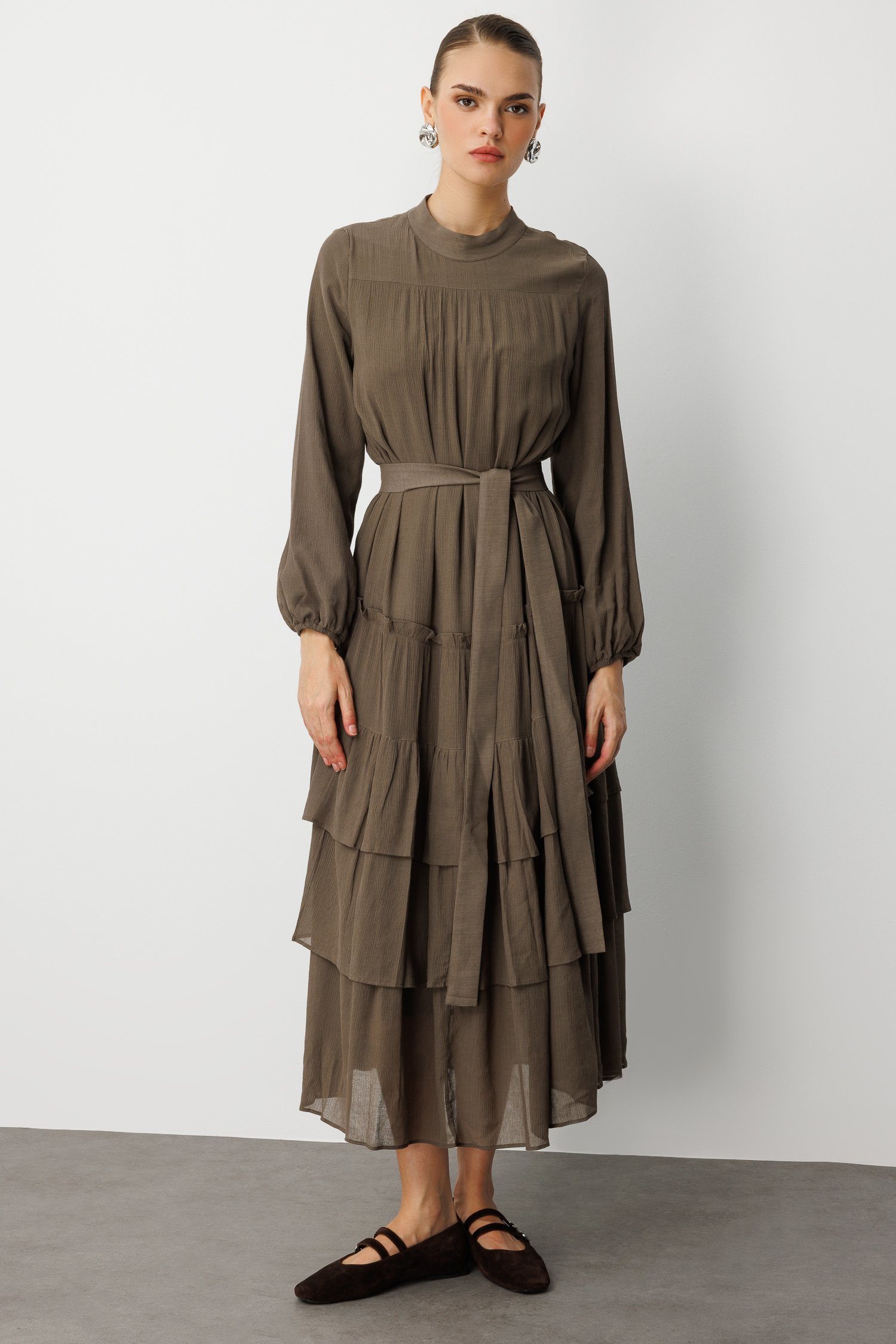 Mizalle Kat Pileli Maksi Haki Elbise