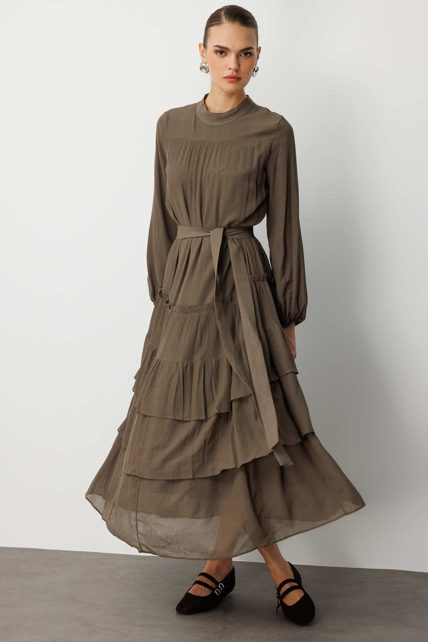 Mizalle Kat Pileli Maksi Haki Elbise