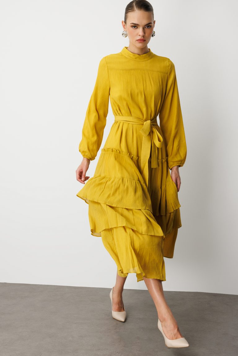 Mizalle Kat Pileli Maksi Koyu Sarı Elbise - Mizalle