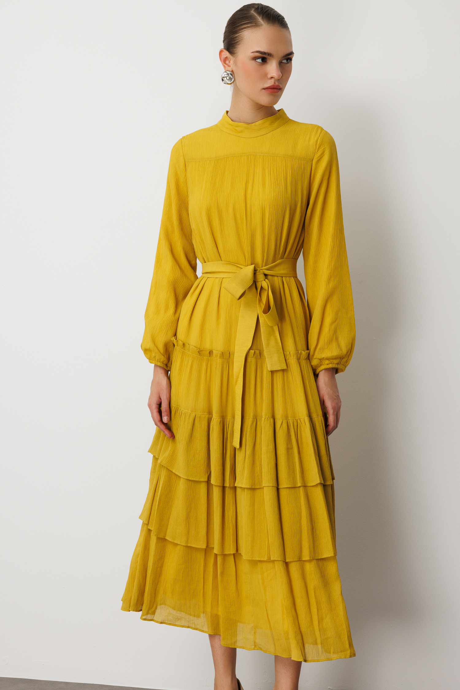 Mizalle Kat Pileli Maksi Koyu Sarı Elbise