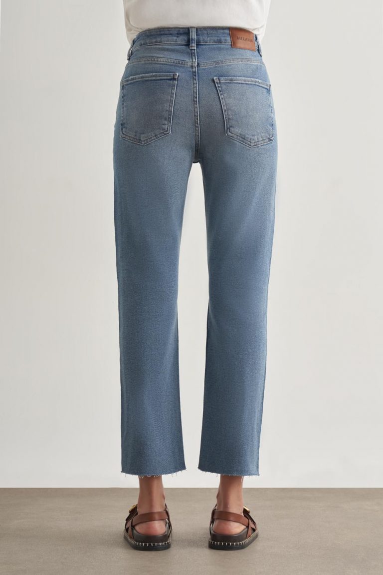 Mizalle Dar Kesim Kesik Paçalı Mom Fit Açık Mavi Denim Pantolon - Mizalle