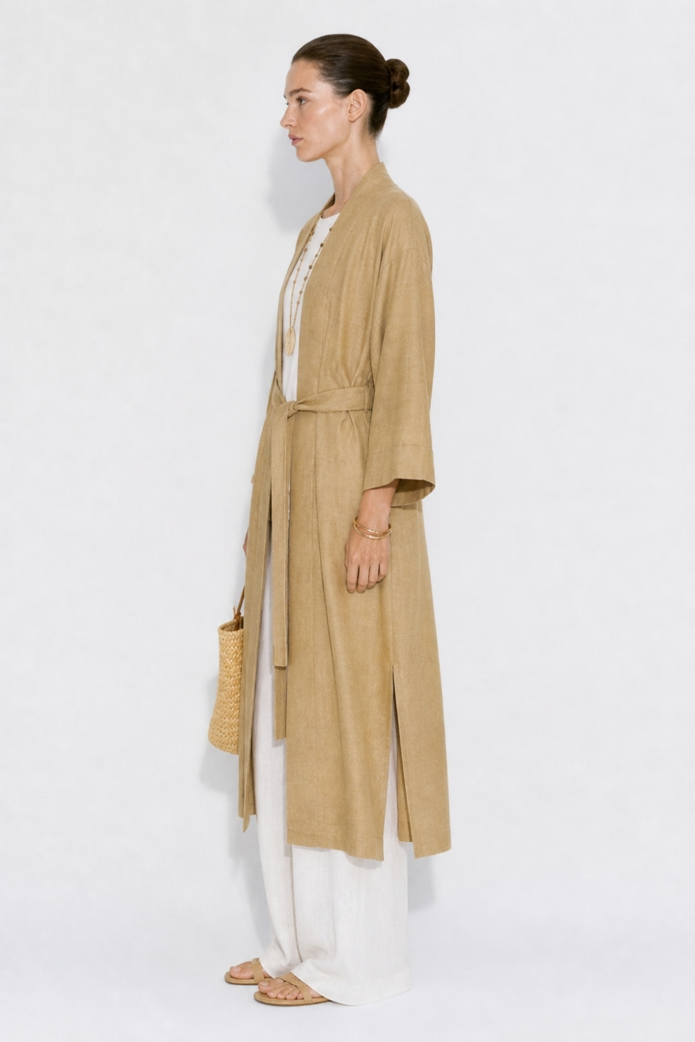 Mizalle Keten Dokulu Kuşak Detaylı Uzun Bej Kimono - Mizalle