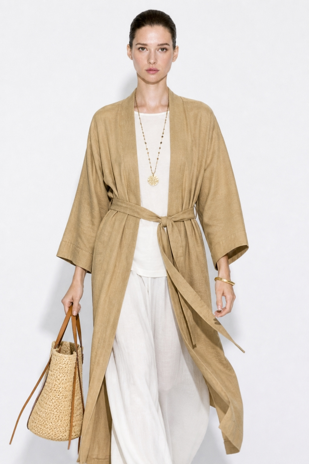 Mizalle Keten Dokulu Kuşak Detaylı Uzun Bej Kimono - Mizalle