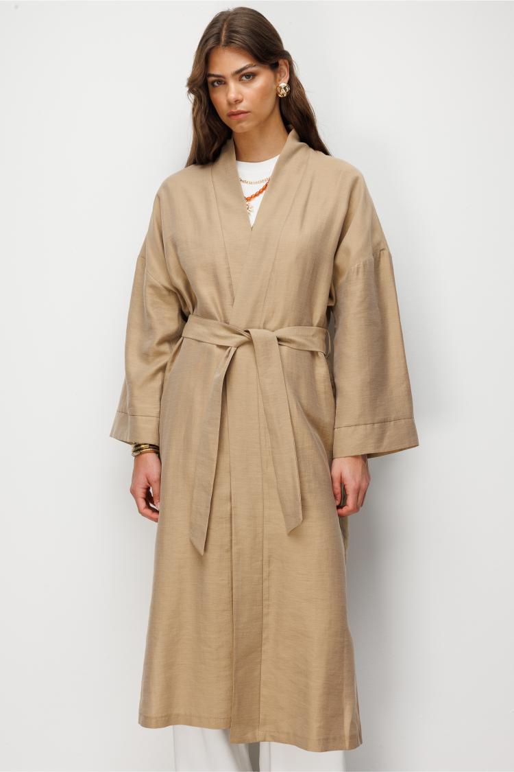 Mizalle Keten Dokulu Kuşak Detaylı Uzun Bej Kimono - Mizalle