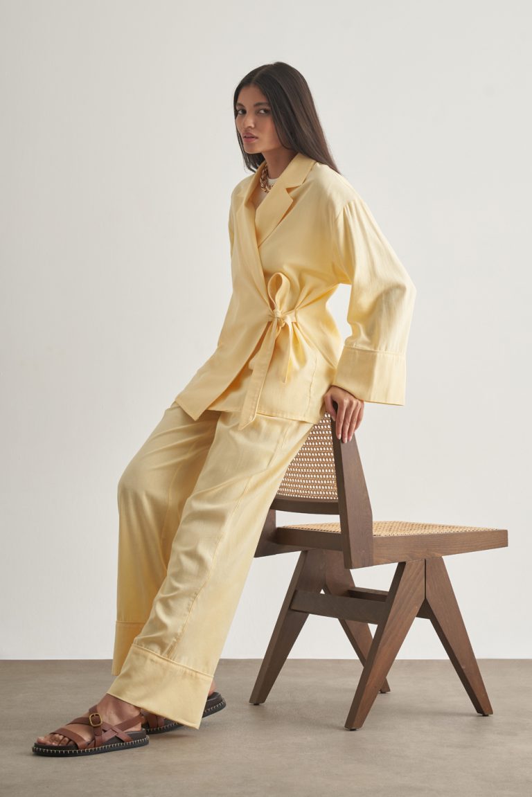 Mizalle Keten Karışımlı Anvelop Bağlı Sarı Kimono Ceket - Mizalle