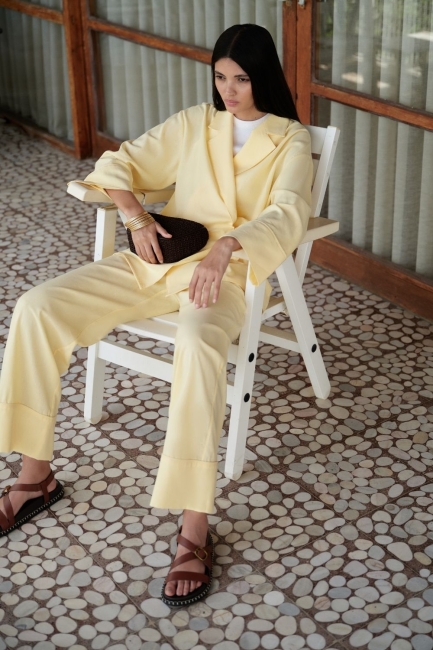 Mizalle - Mizalle Keten Karışımlı Anvelop Bağlı Sarı Kimono Ceket