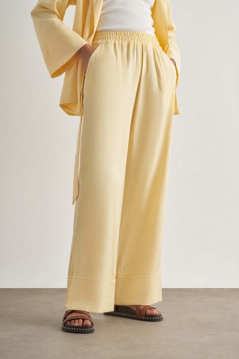 Mizalle Keten Karışımlı Beli Lastikli Geniş Kesim Sarı Pantolon - Mizalle