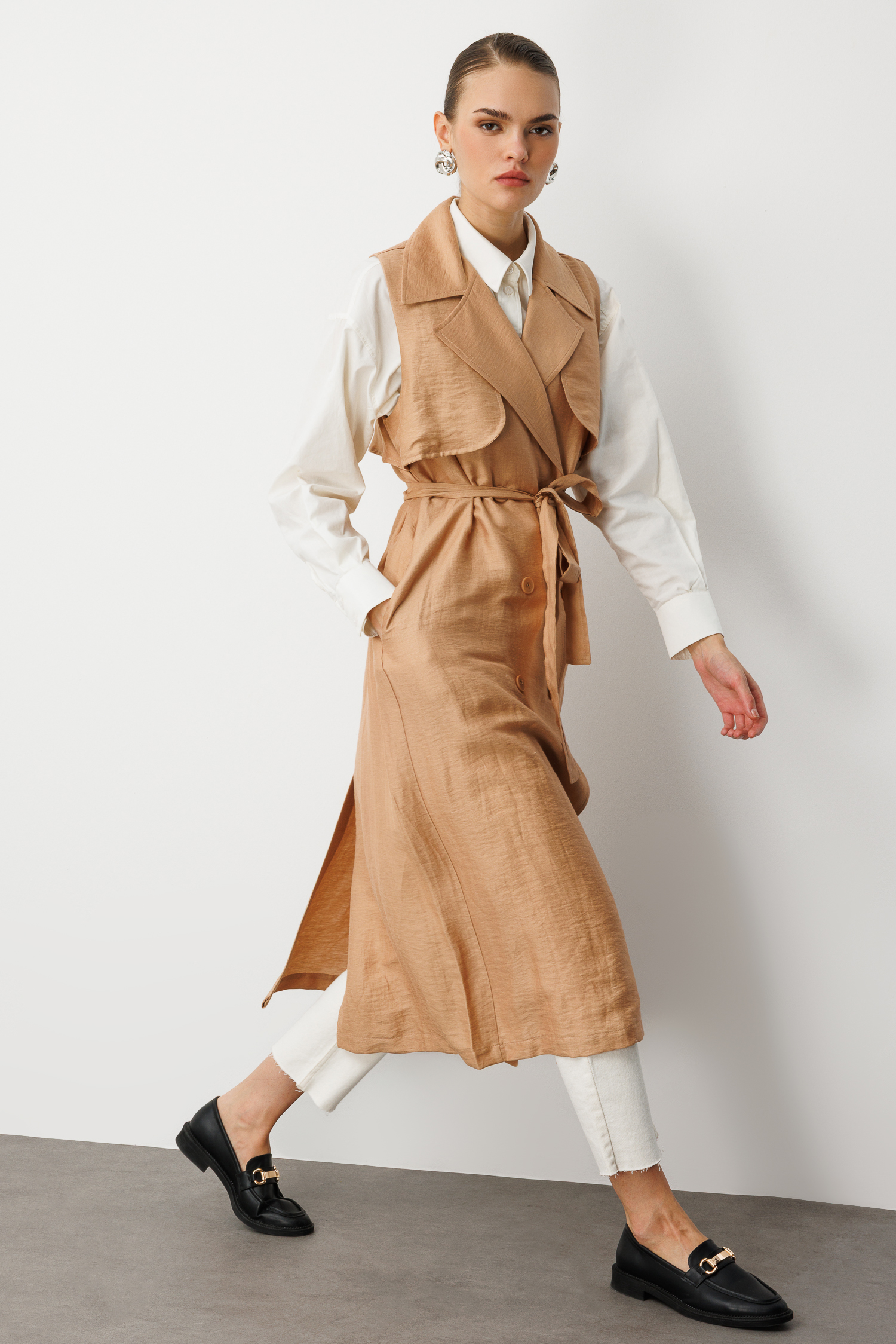 Mizalle Keten Karışımlı Camel Uzun Trençkot Yelek - Mizalle