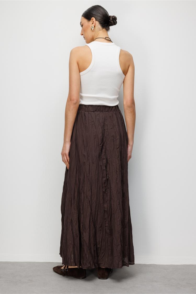 Mizalle Kırışık Görünümlü Saf Pamuk Kahverengi Maksi Etek - Mizalle