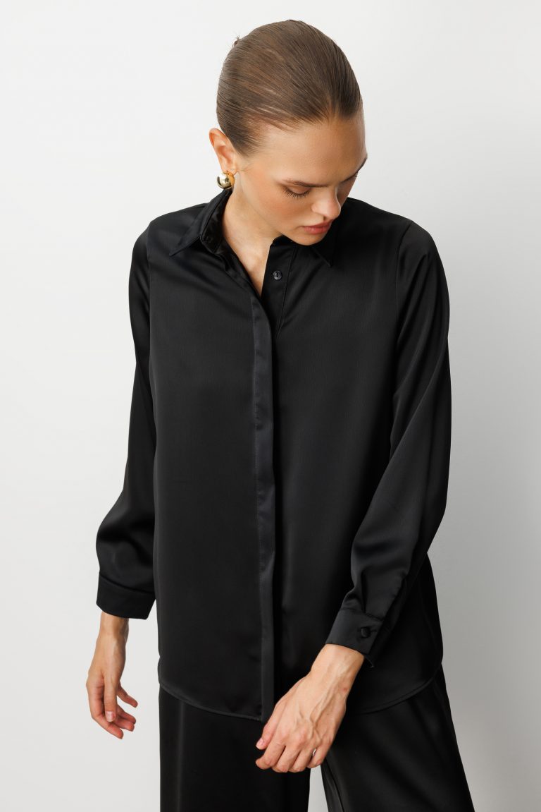 Mizalle Klasik Siyah Saten Gömlek Bluz - Mizalle