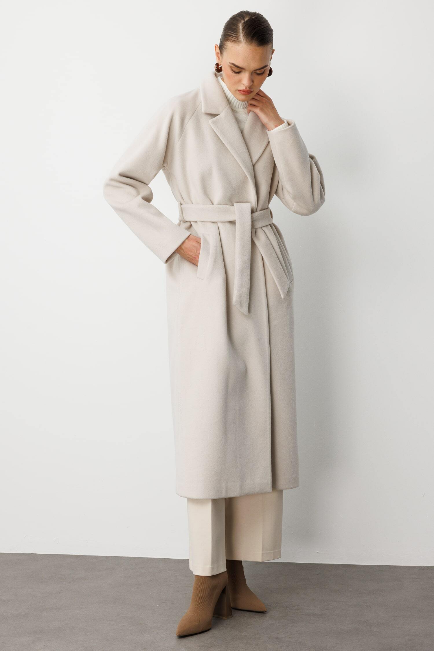 Mizalle Klasik Uzun Yünlü Ekru Kaşe Kaban - 6