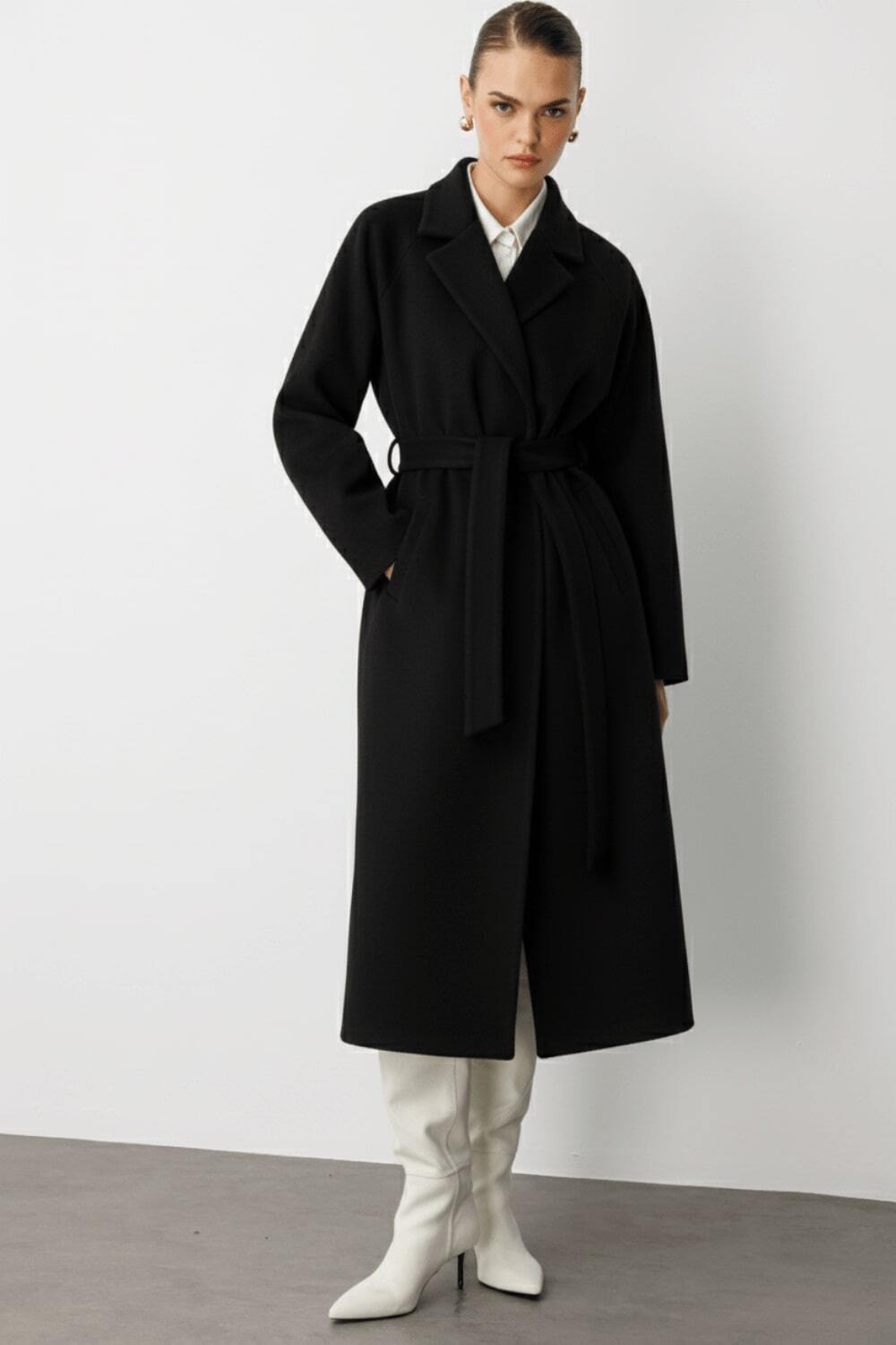 Mizalle Klasik Uzun Yünlü Siyah Kaşe Kaban - Mizalle