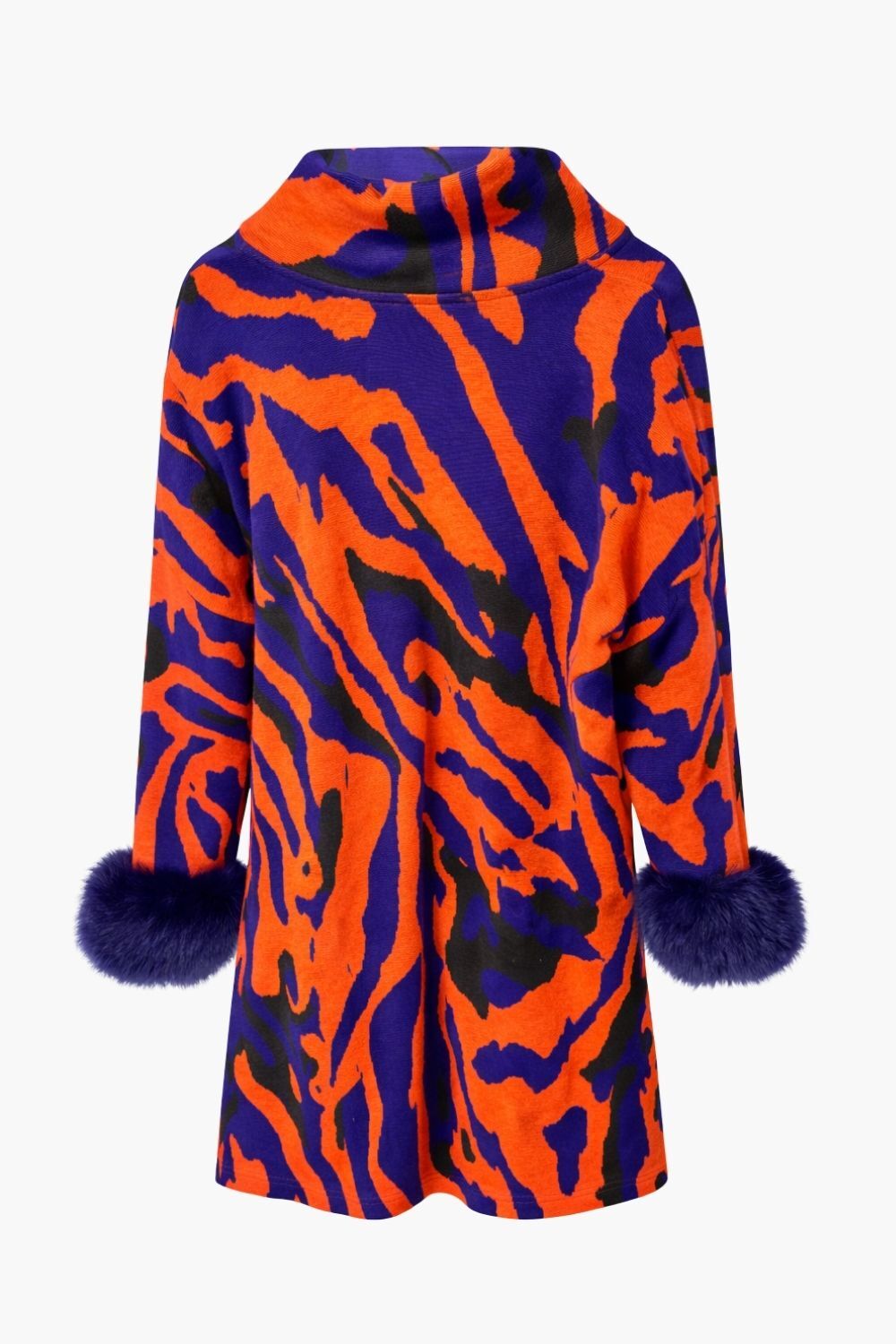 Mizalle Kolağzı Kürklü Kırmızı Mavi Desenli Uzun Triko Tunik - Mizalle