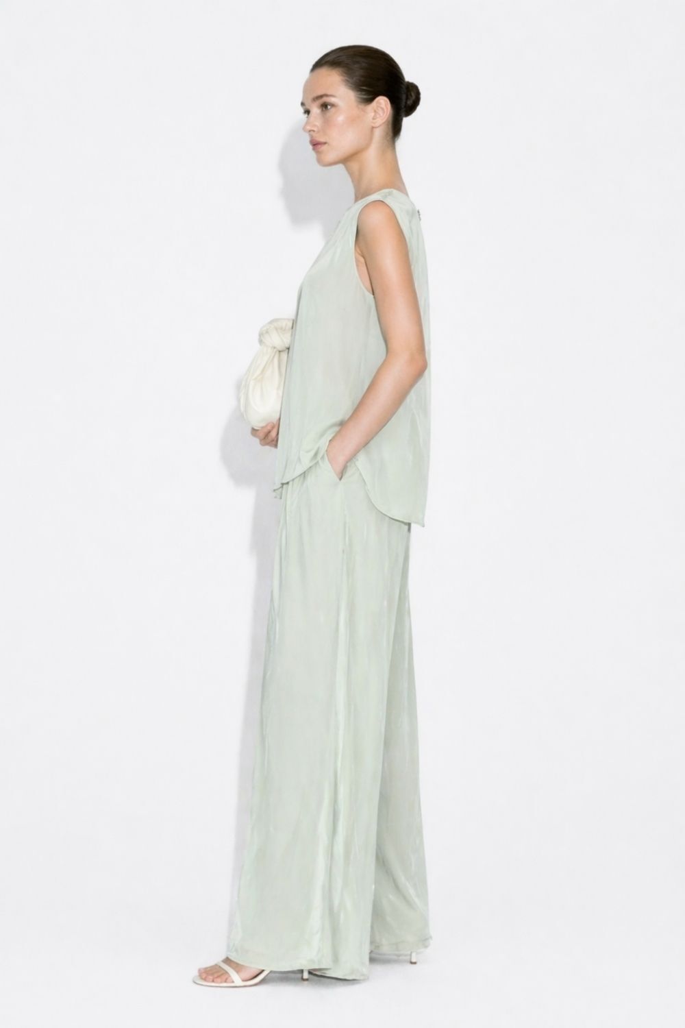 Mizalle Kolsuz Regular Kesimli Şifon Mint Yeşili Bluz - Mizalle