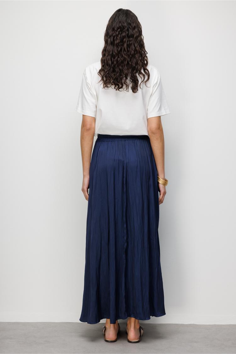 Mizalle Lacivert Kırışık Görünümlü Saten Maksi Etek - 2