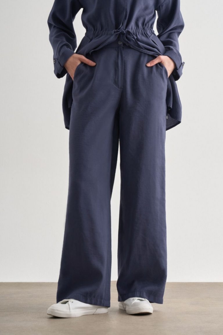 Mizalle Lacivert Rahat Kesim Geniş Paçalı Modal Pantolon - Mizalle