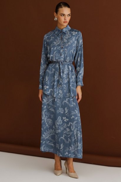 Mizalle Mavi Desenli Evaze Uzun Saten Etek - Mizalle