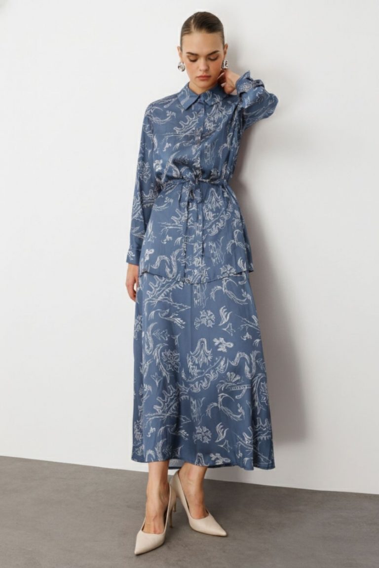 Mizalle Mavi Desenli Kuşaklı Saten Uzun Gömlek Tunik - Mizalle