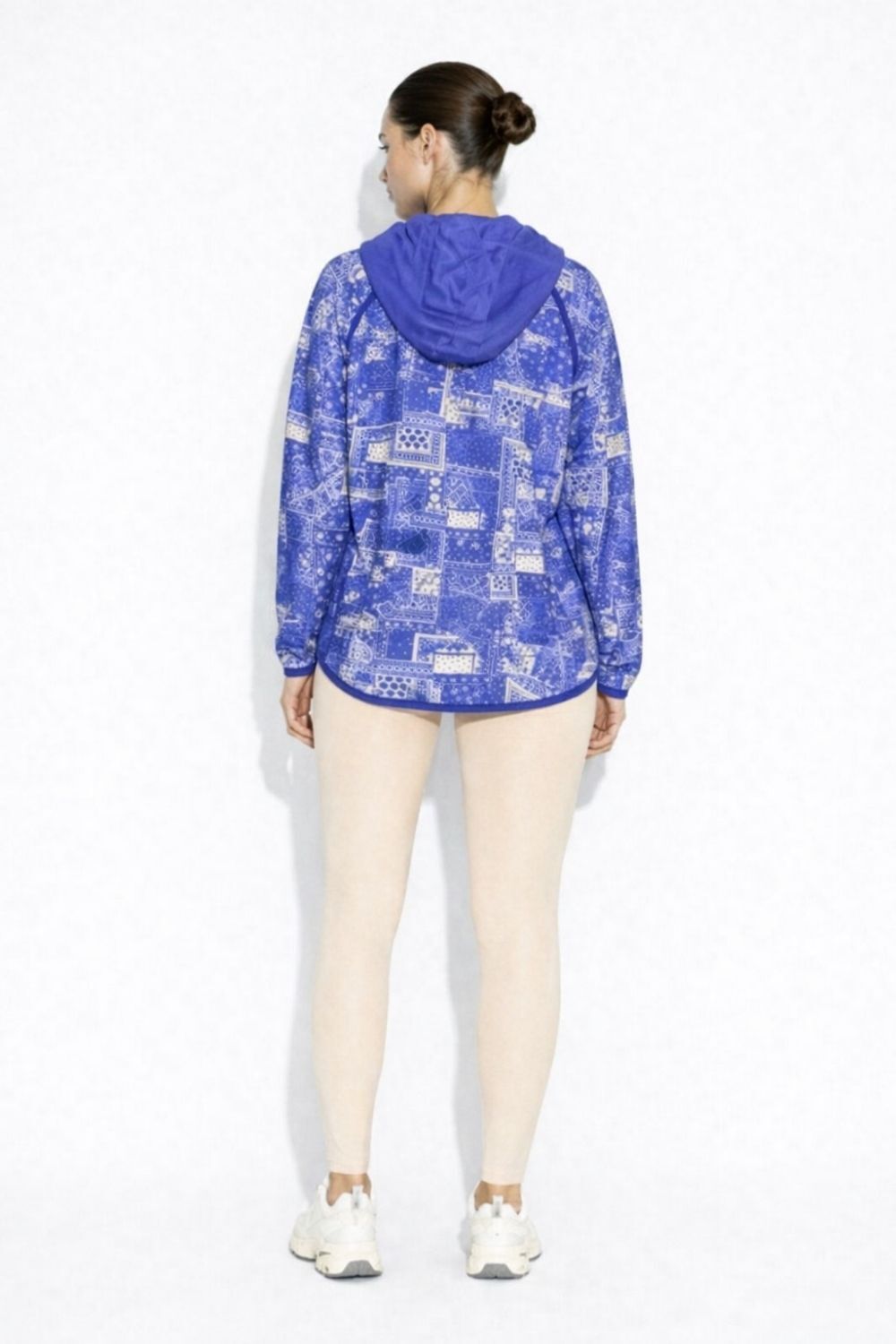 Mizalle Mavi Etnik Desenli Kanguru Cepli Sweatshirt - Mizalle