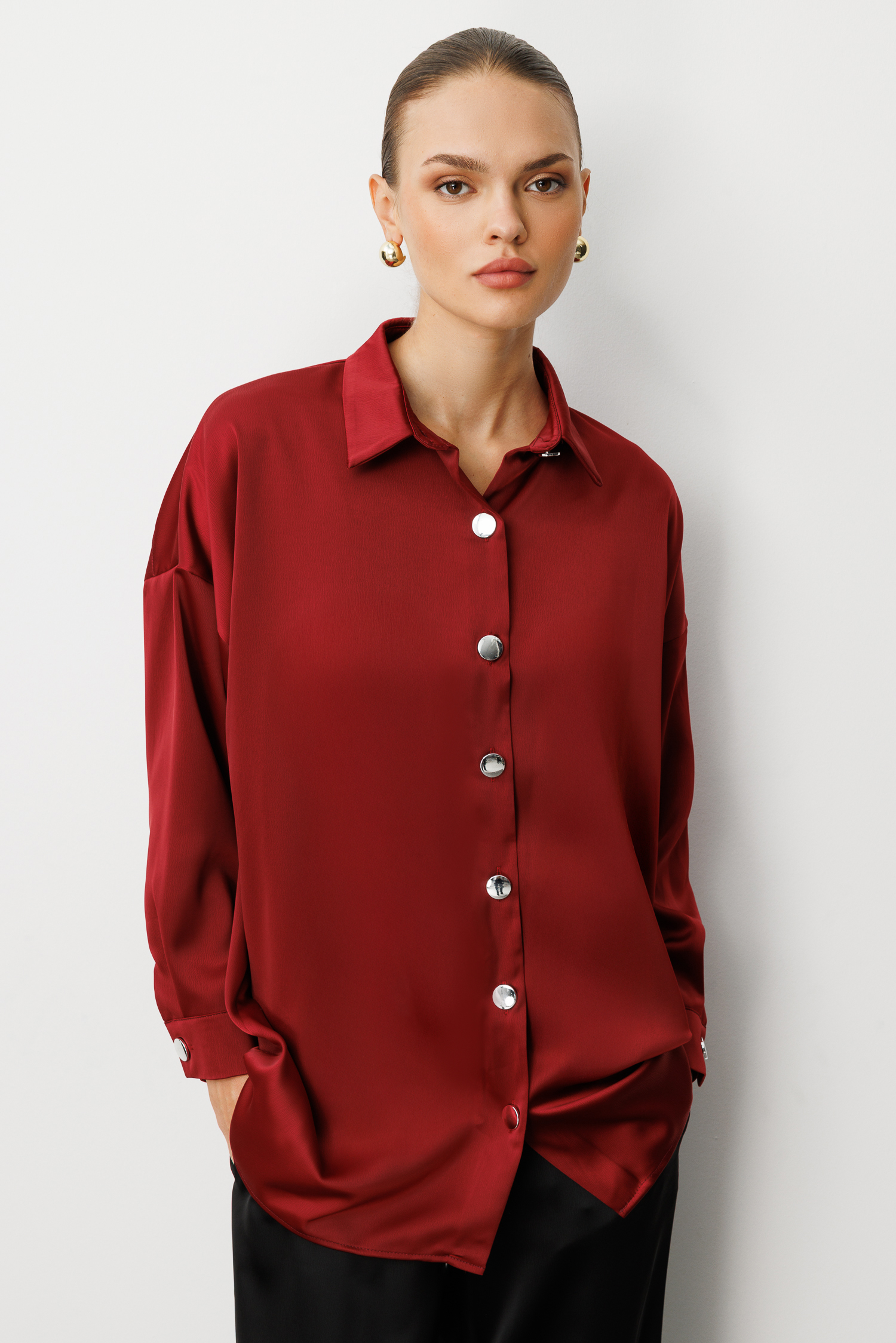 Mizalle - Mizalle Metal Düğmeli Bordo Saten Tunik Gömlek Mizalle - Mizalle Metal Düğmeli Bordo Saten Tunik Gömlek