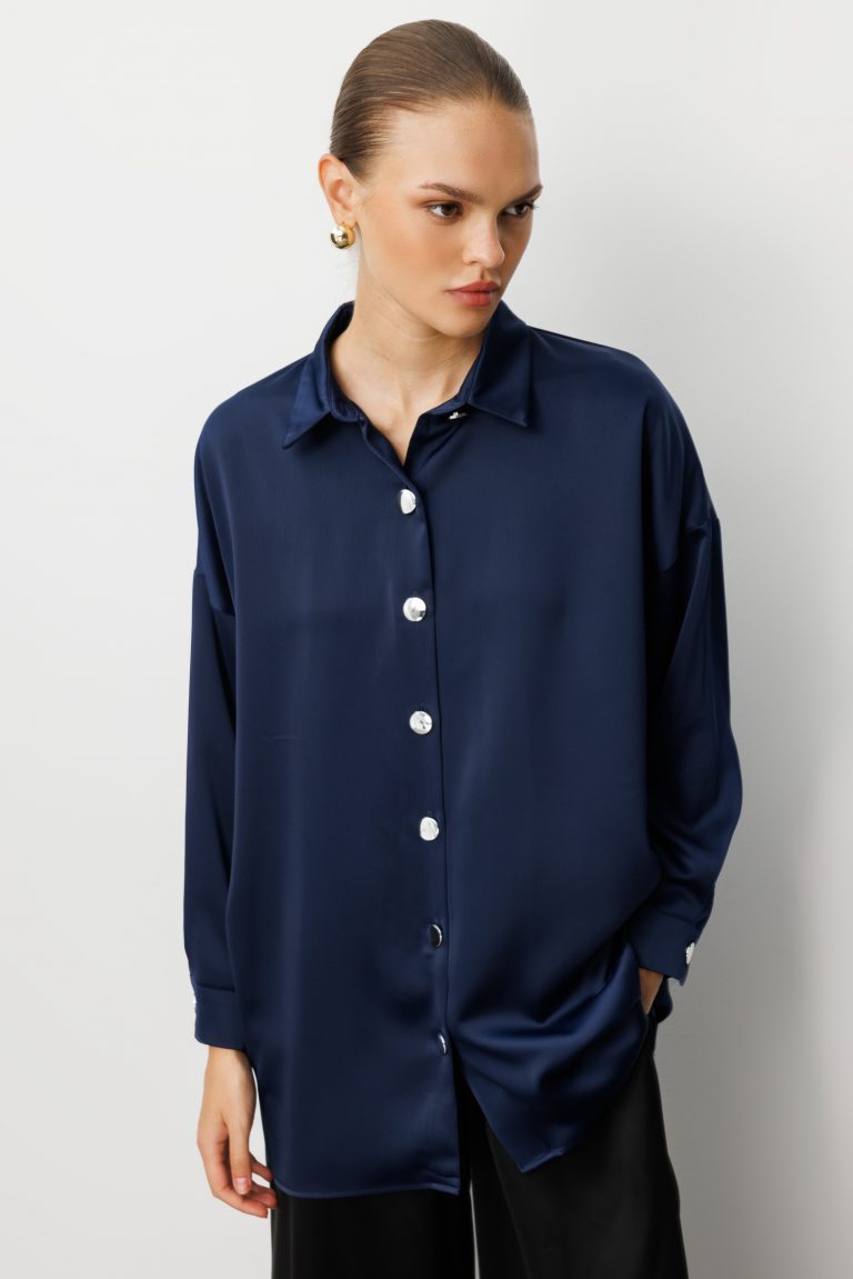 Mizalle Metal Düğmeli Lacivert Saten Tunik Gömlek - Mizalle