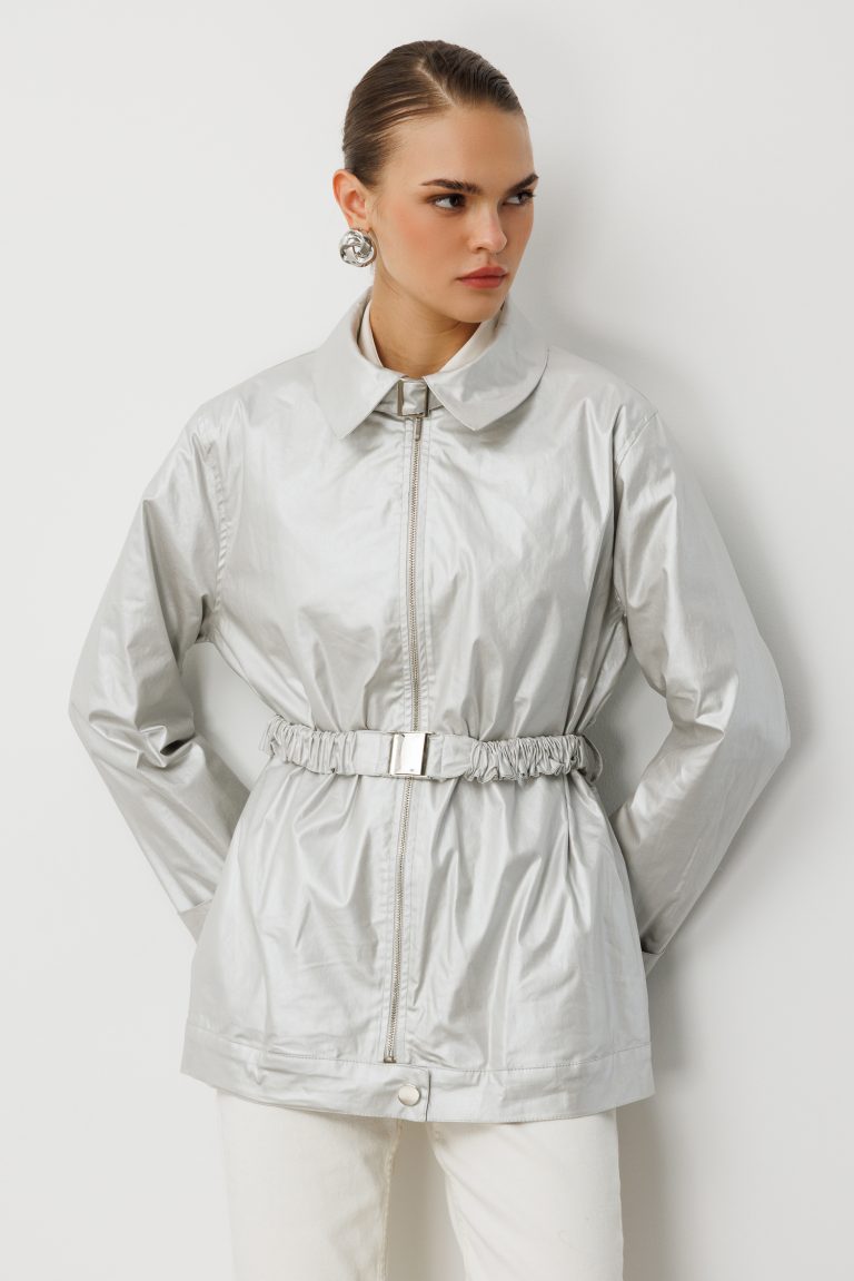 Mizalle Metalik Gri Parlak Dokulu Kuşaklı Trençkot - Mizalle