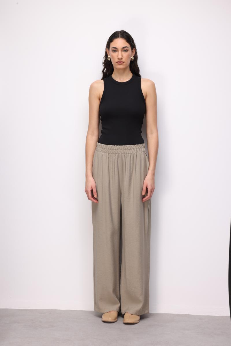 Mizalle Modal Dokulu Lastikli Bej Rengi Rahat Pantolon - Mizalle