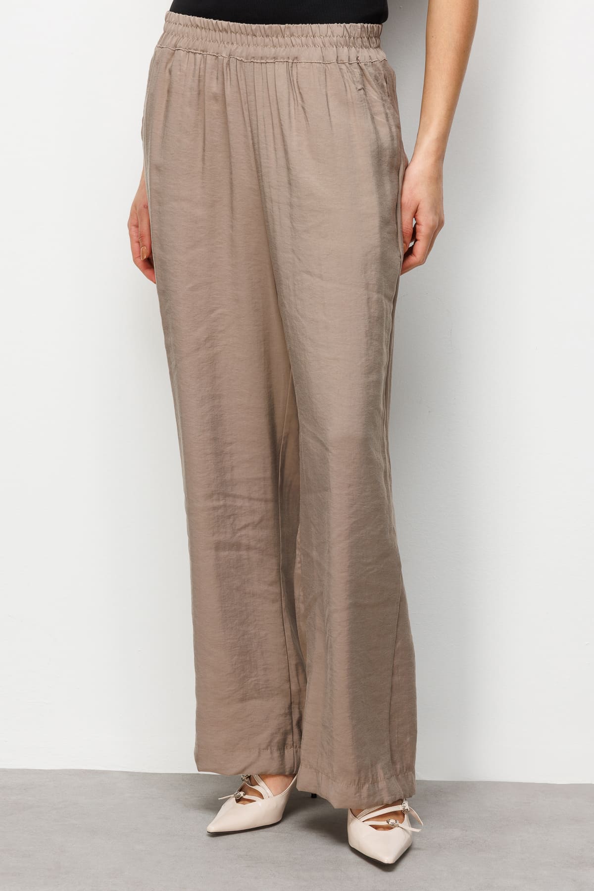 Mizalle Modal Dokulu Lastikli Bej Rengi Rahat Pantolon - 2