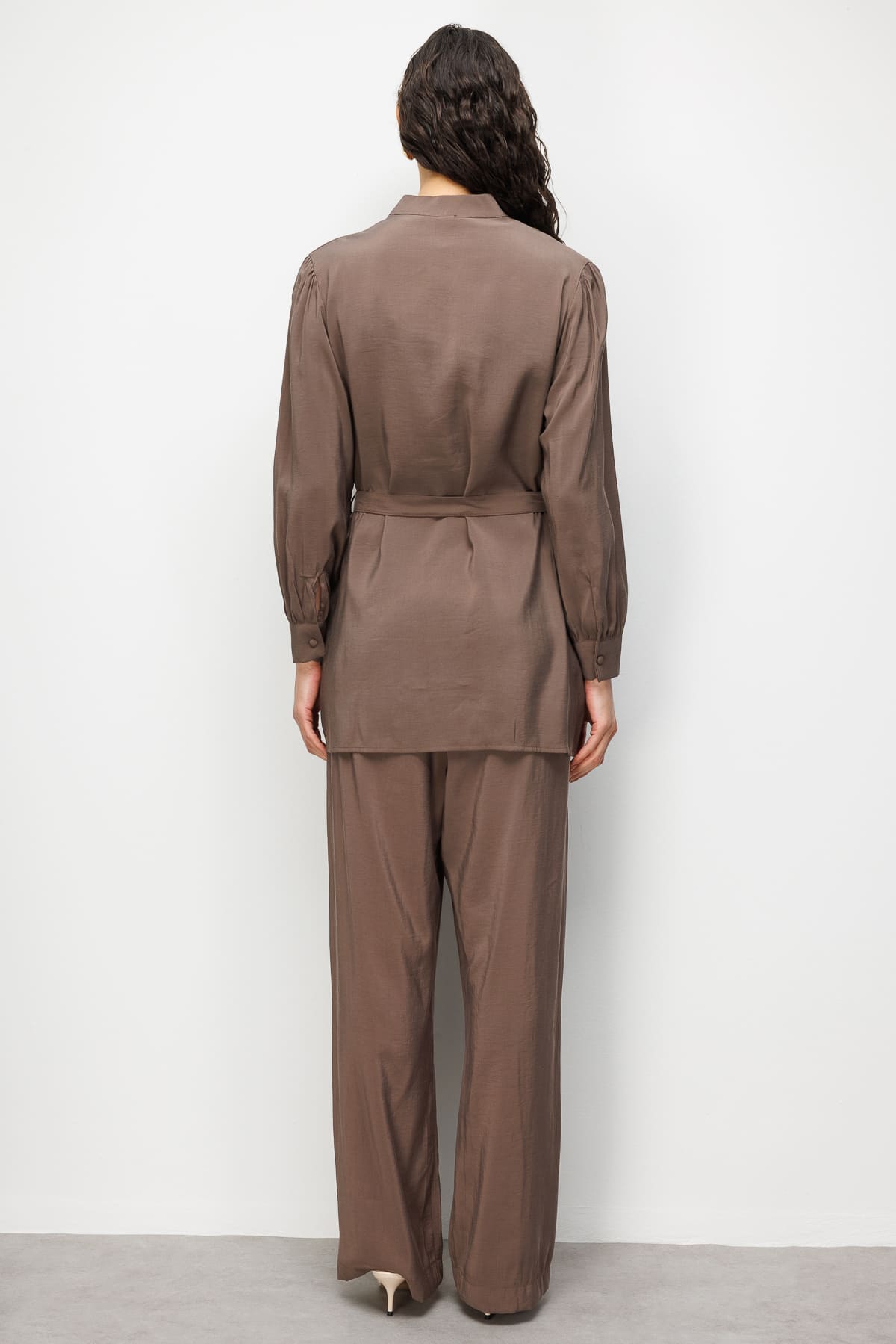 Mizalle Modal Dokulu Lastikli Kahverengi Rahat Pantolon - Mizalle