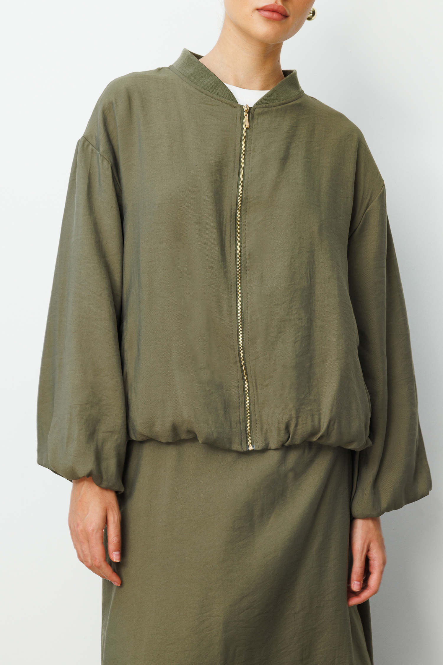 Mizalle Modal Karışımlı Haki Oversize Bomber Ceket Mizalle Modal Karışımlı Haki Oversize Bomber Ceket