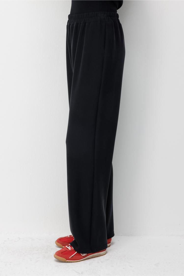 Mizalle Modal Karışımlı Lastikli Örme Siyah Pantolon - Mizalle