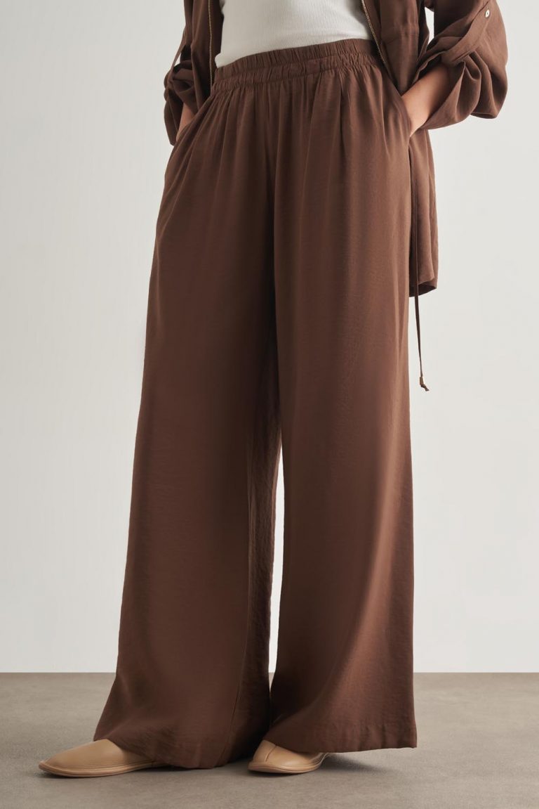 Mizalle Modal Karışımlı Rahat Kesim Beli Lastikli Kahverengi Pantolon - Mizalle