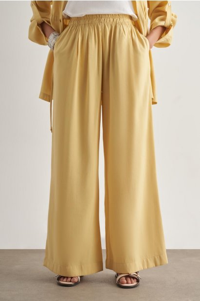 Mizalle Modal Karışımlı Rahat Kesim Beli Lastikli Sarı Pantolon - Mizalle