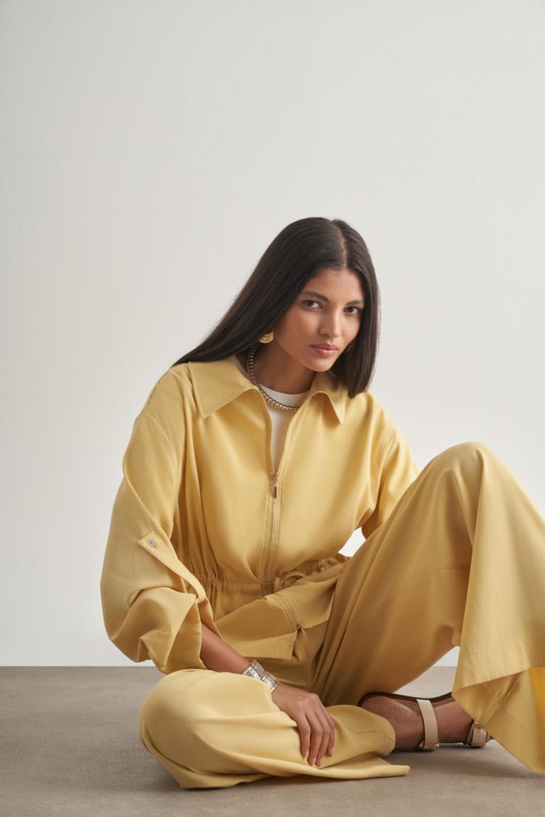 Mizalle Modal Karışımlı Rahat Kesim Beli Lastikli Sarı Pantolon - Mizalle