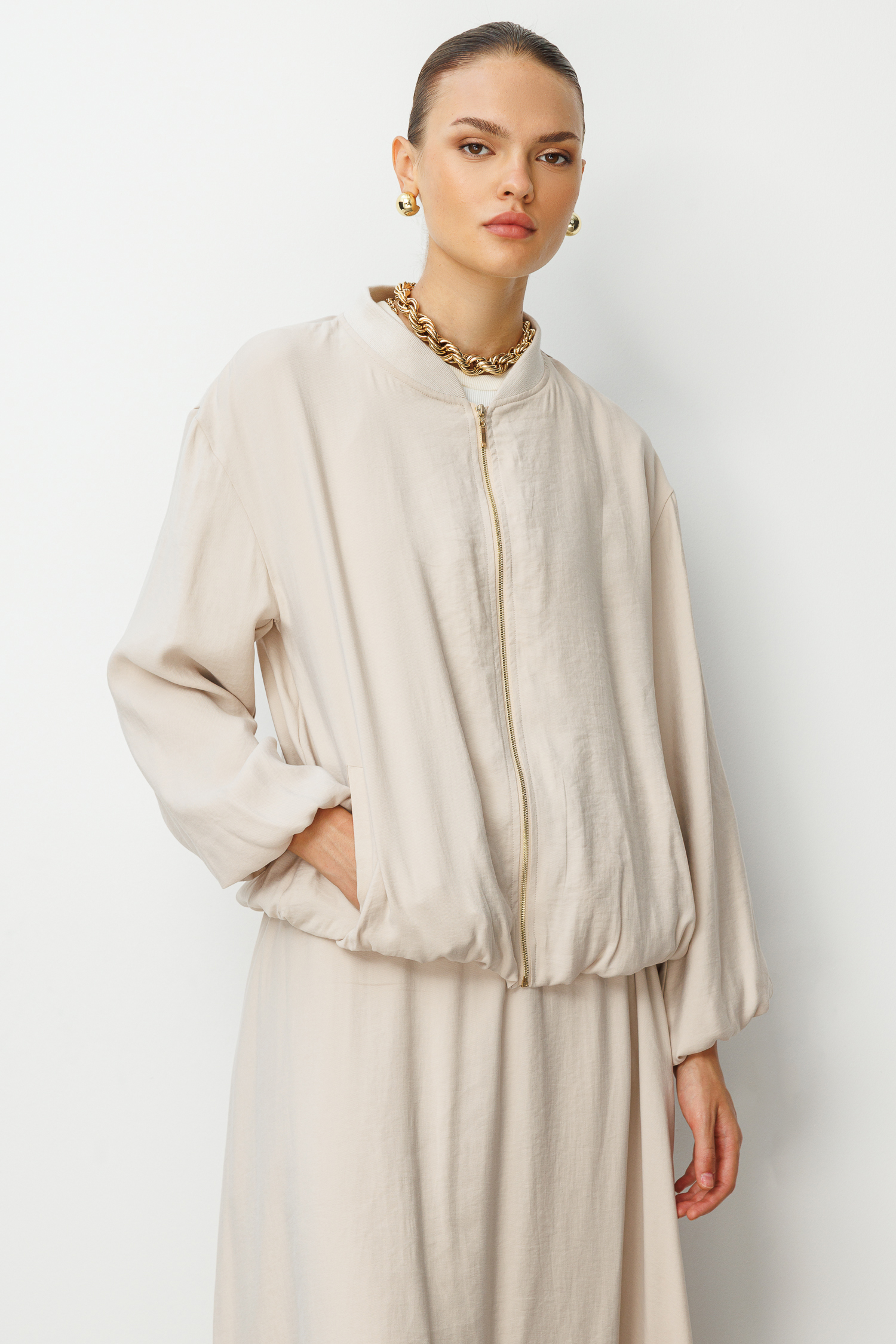 Mizalle Modal Karışımlı Taş Rengi Oversize Bomber Ceket Mizalle Modal Karışımlı Taş Rengi Oversize Bomber Ceket