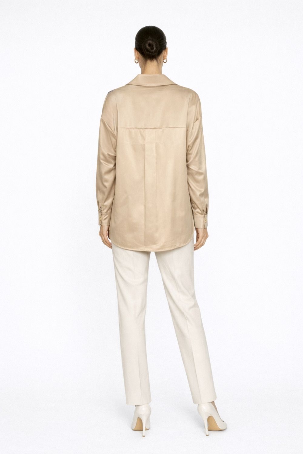Mizalle Omuz İşlemeli Bej Rengi Oversize Saten Gömlek Tunik - 3