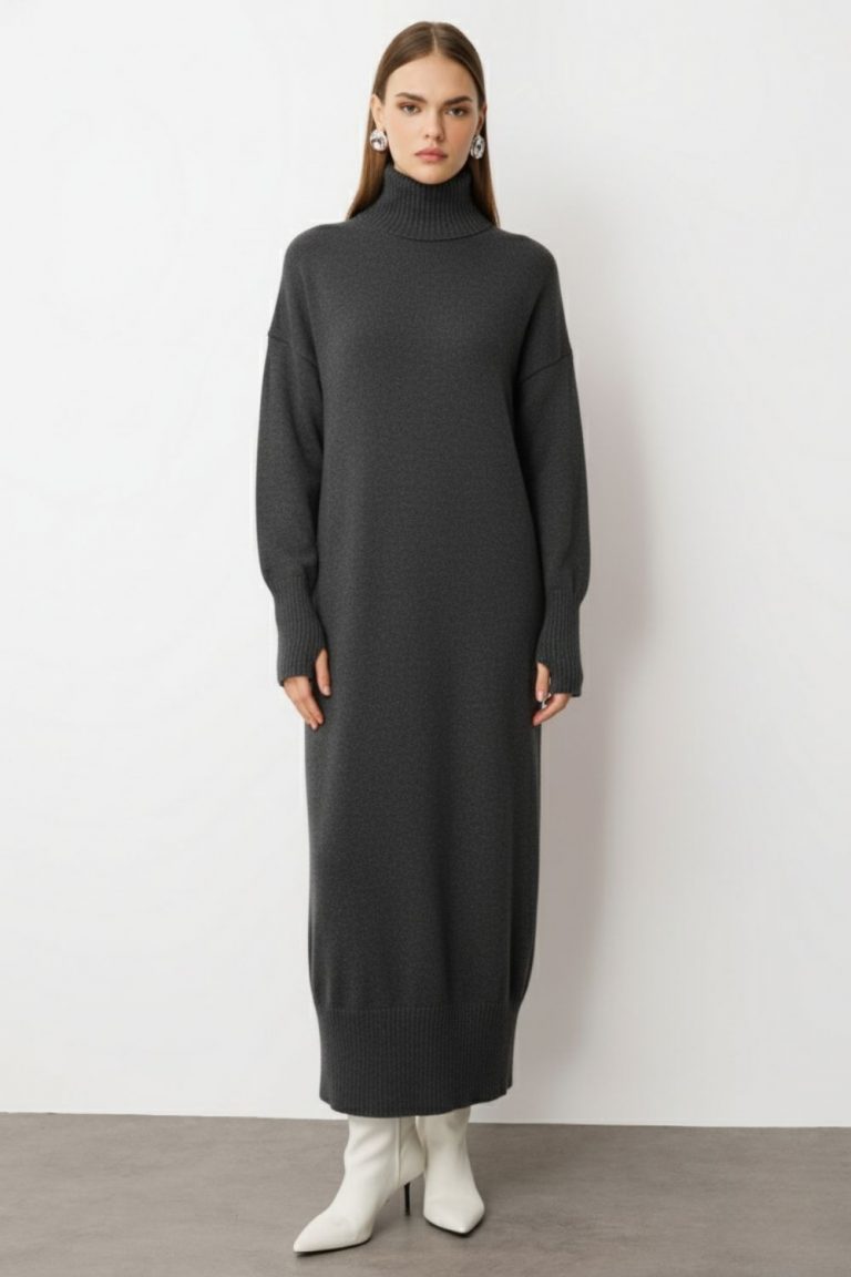 Mizalle Oversize Dik Yaka Füme Rengi Uzun Kalın Triko Elbise - Mizalle